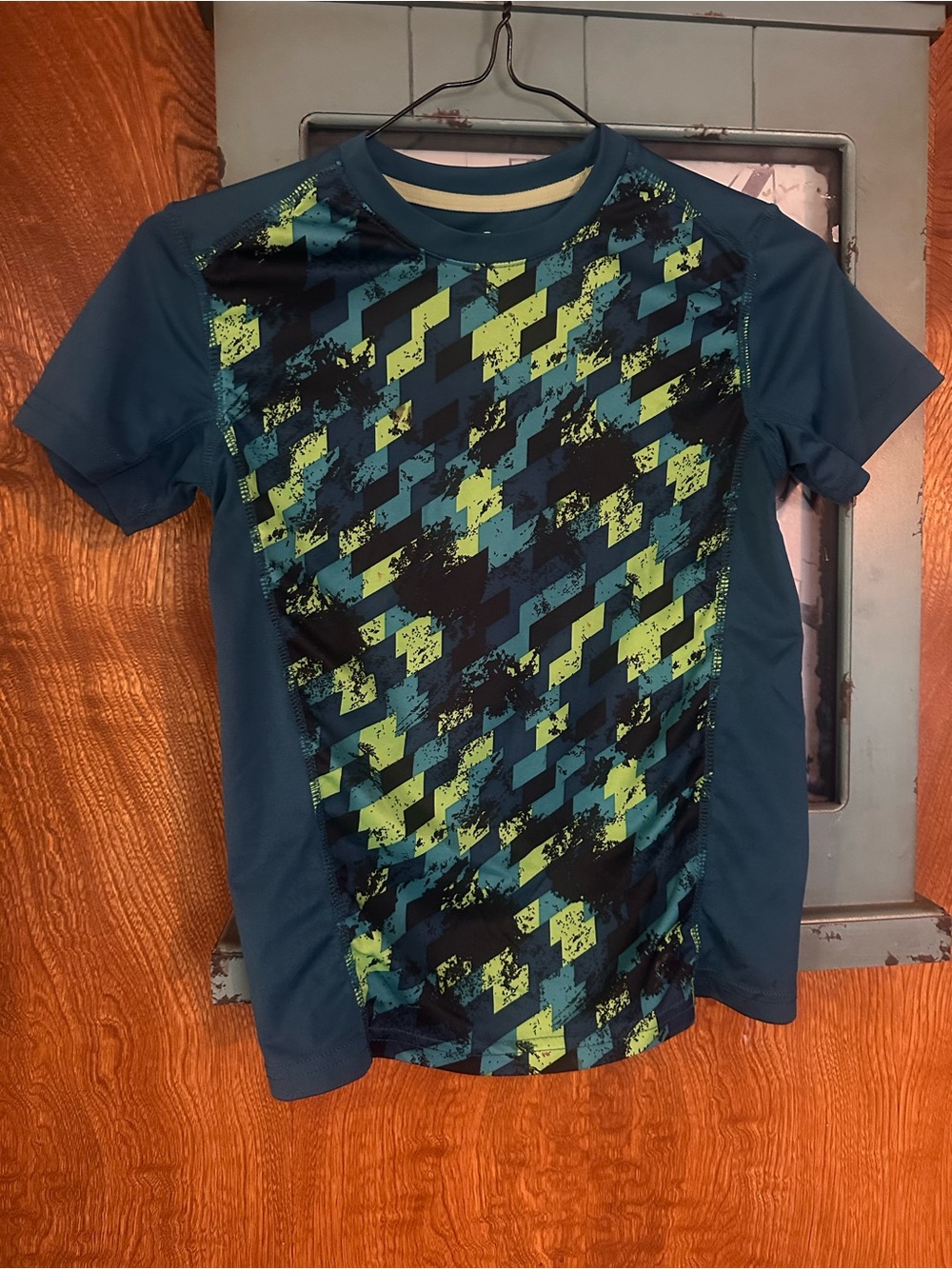 Energy Zone Navy, Lime & Teal Geometric Athletic Shirt